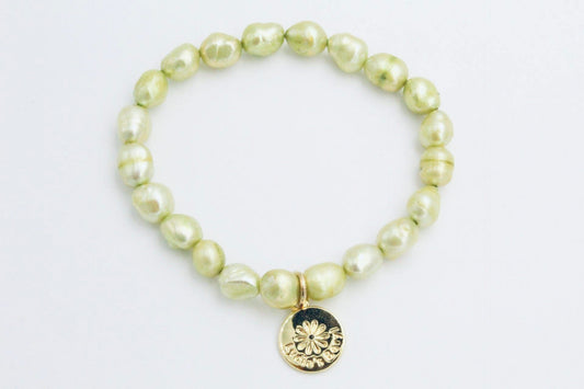 Peridot color Freshwater Pearl Bracelet